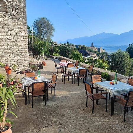 Guri Guesthouse Gjirokastër Екстериор снимка