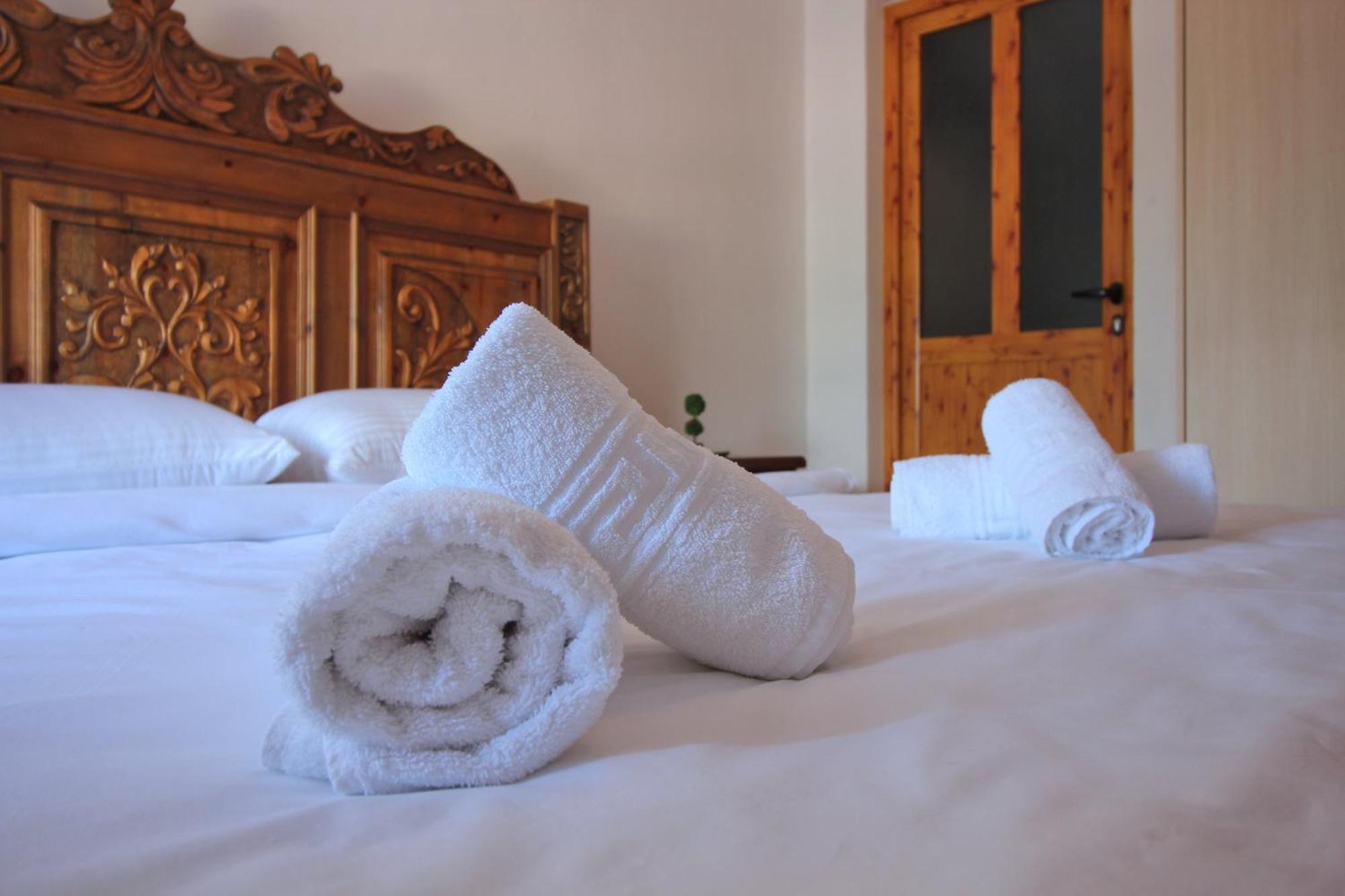 Guri Guesthouse Gjirokastër Екстериор снимка
