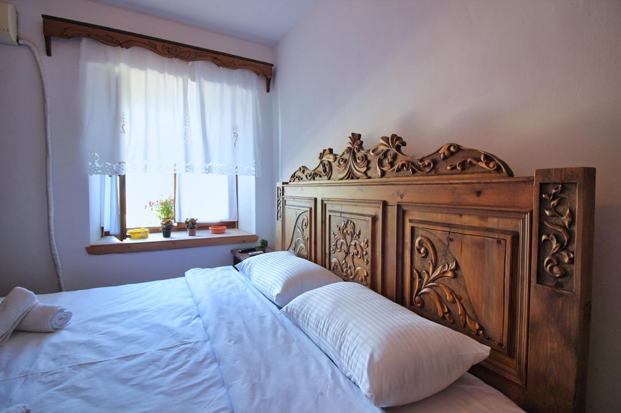 Guri Guesthouse Gjirokastër Екстериор снимка