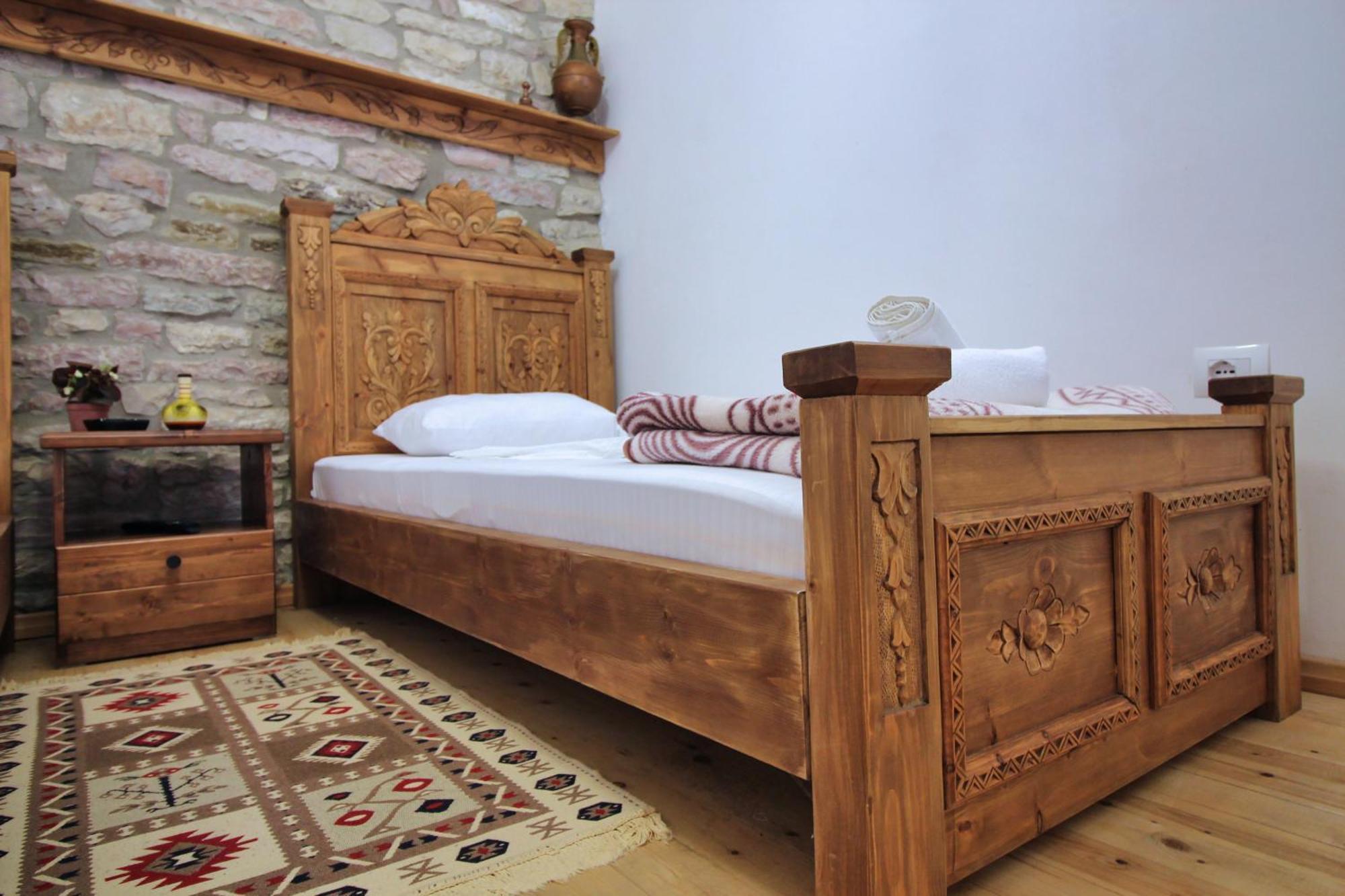 Guri Guesthouse Gjirokastër Екстериор снимка